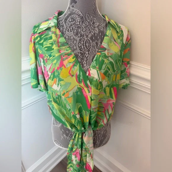 Flying Tomato Womens Green Print Tie Crop Blouse Size L - Picture 2 of 4